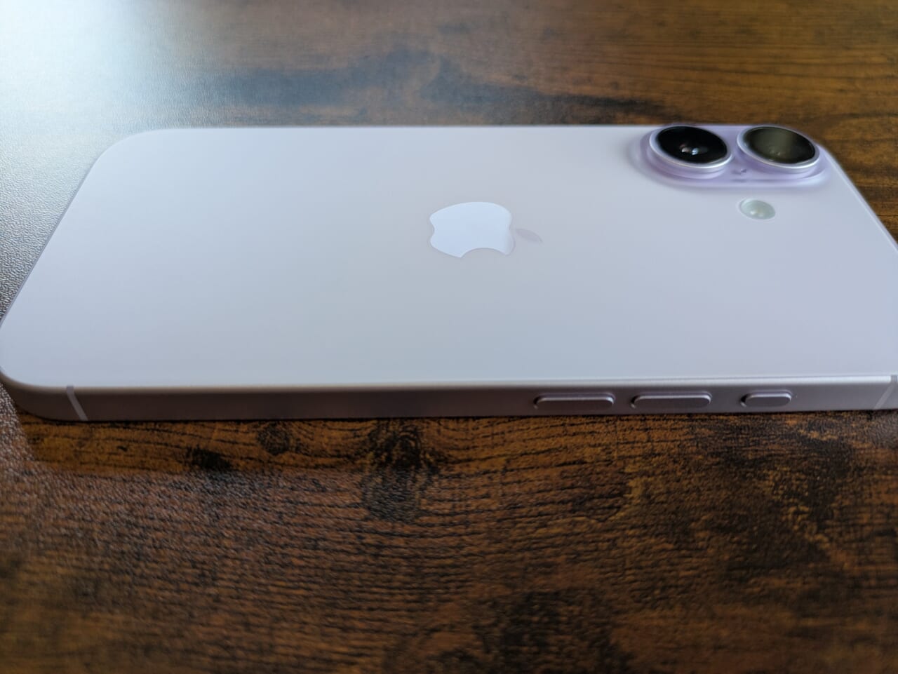 iPhone17の写真 デザイン