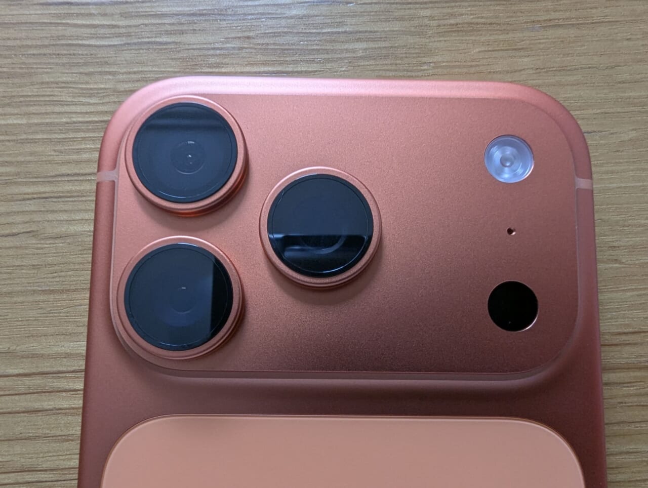 iPhone17 Pro実機写真