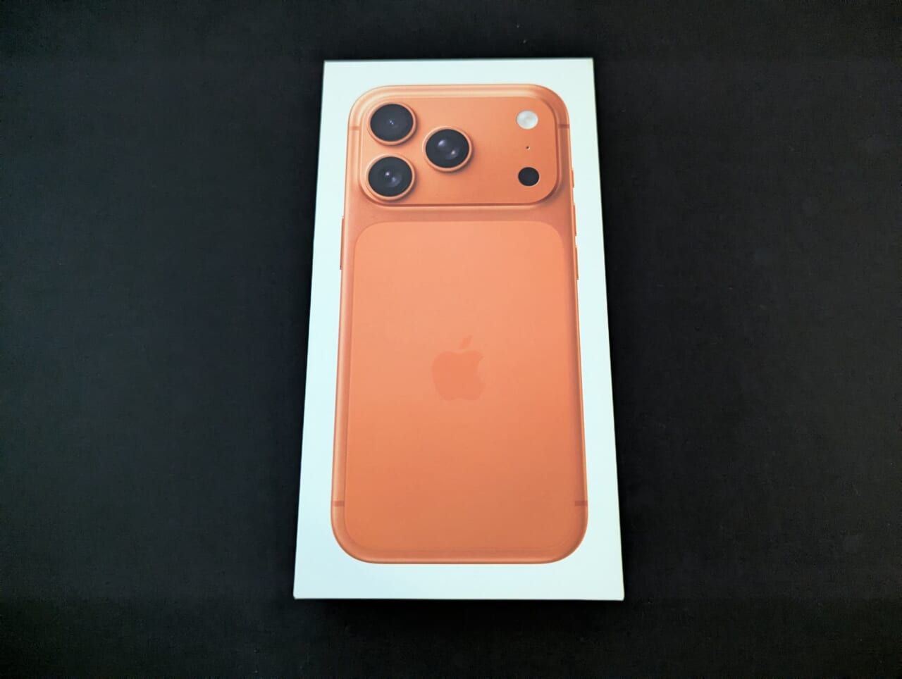 iPhone17 Pro実機写真